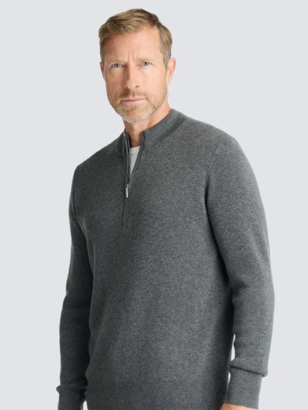 Unbound Merino Medium Charcoal Men's Quarter Zip-Up Sweater — image 2 of 6